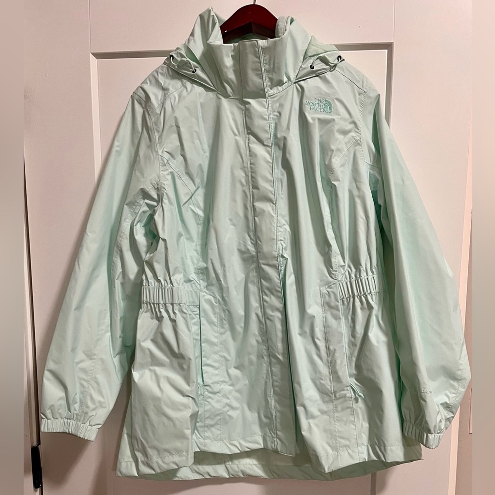 The North Face Women's Resolve Parka II Windbreaker with Hood